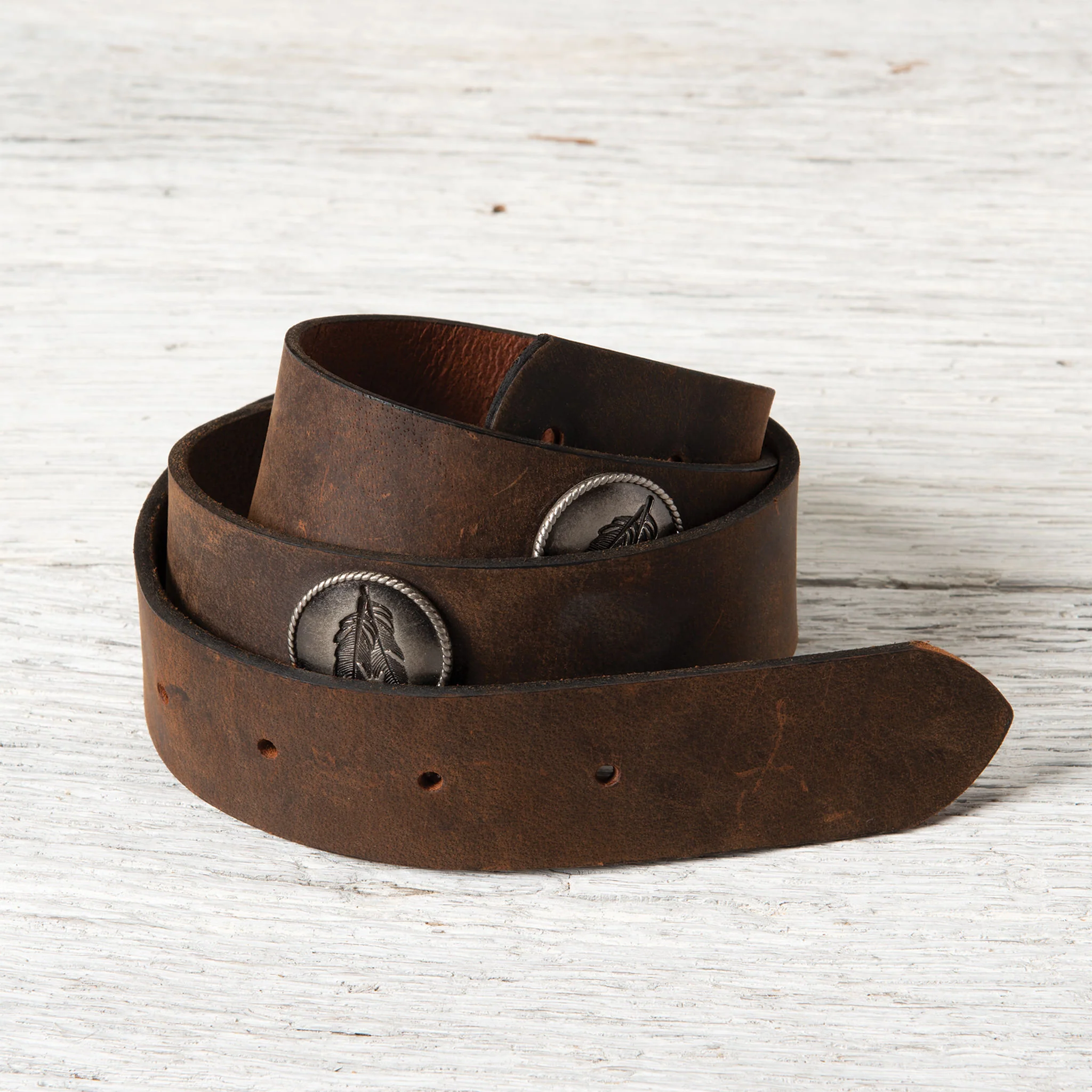 #1847 Feather Concho with Post - Image 6