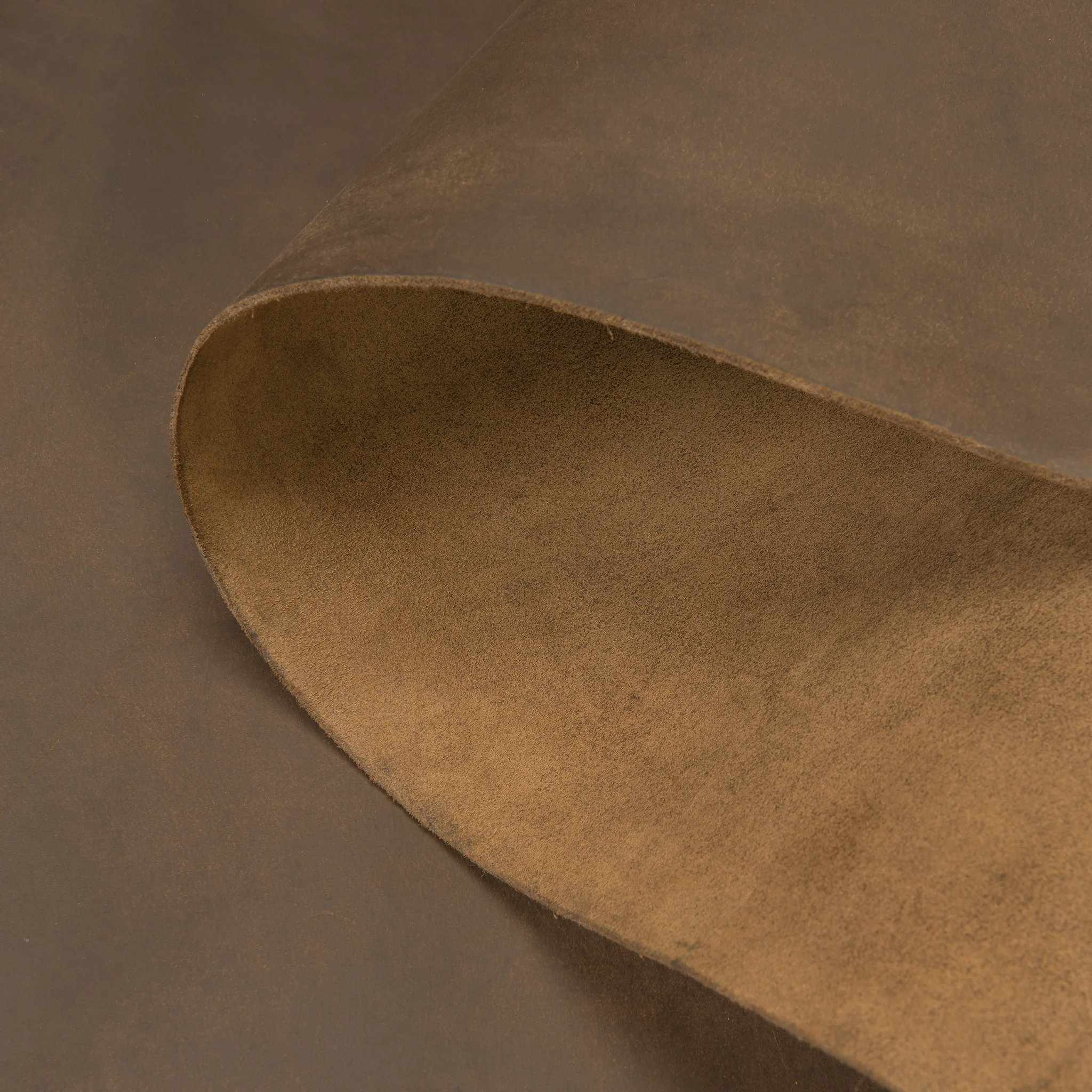 Matte Chrome Tanned Water Buffalo Leather, 5-6 oz. - Image 4