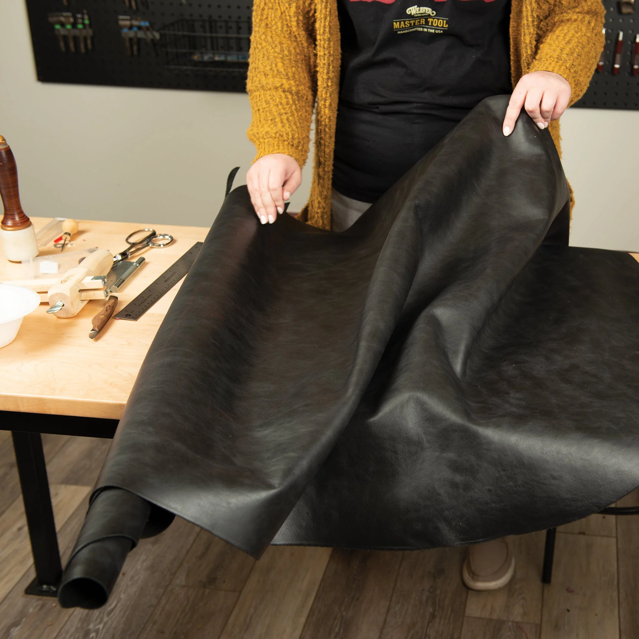 Redrock Waxy Pull-Up Leather - Image 5