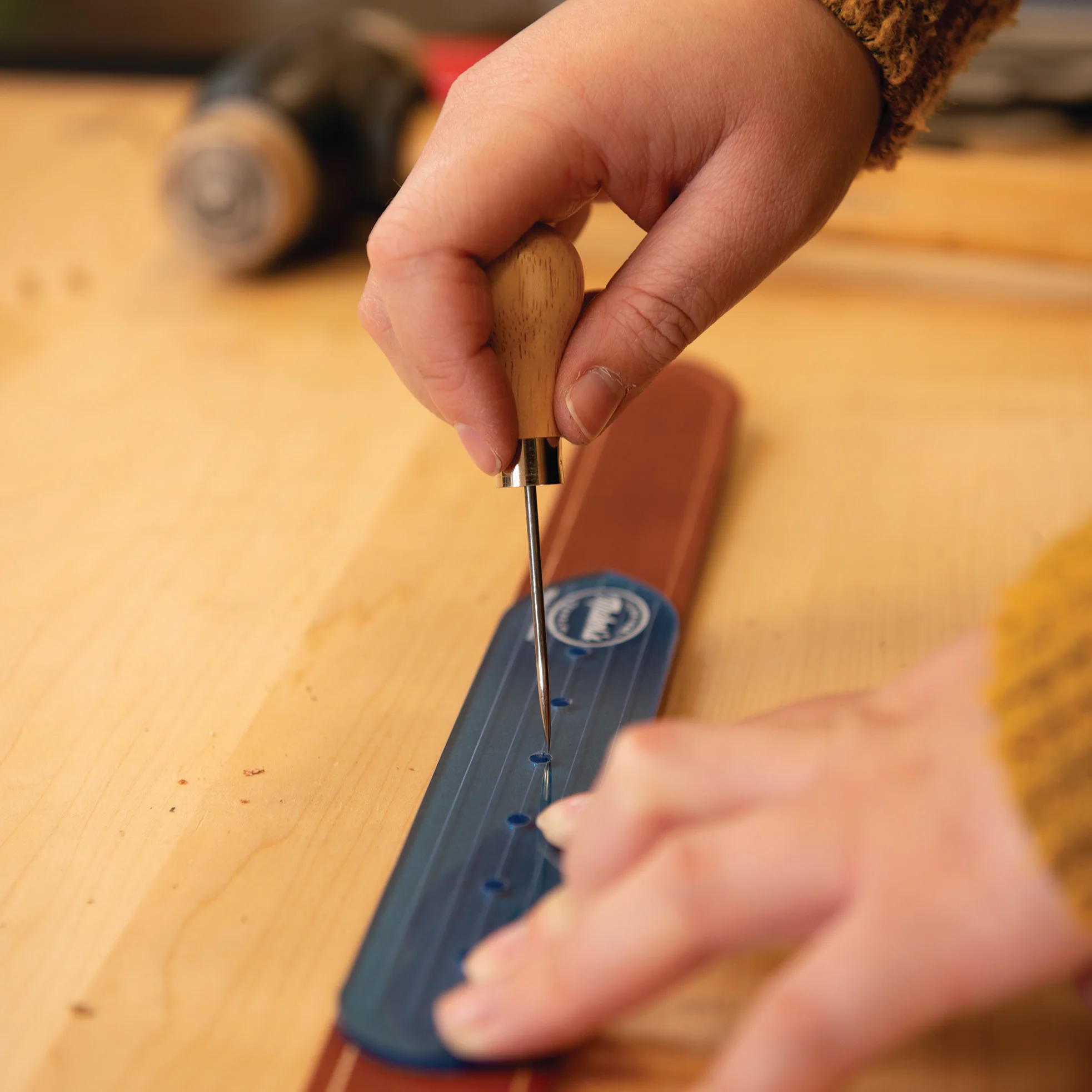 Scratch Awl Tool with Wooden Handle - Image 8